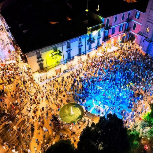 Innamorati del Capodanno alessandrino: una festa piena di gente