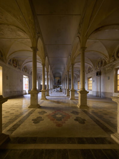 A Bosco Marengo arriva la mostra “Tales”: l’arte contemporanea racconta le mille vite di Santa Croce