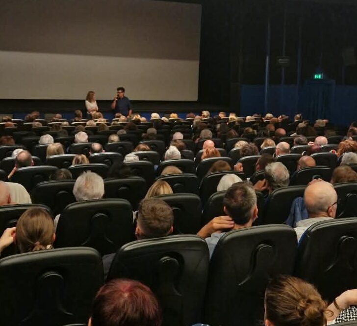 Sale piene per il film Naza sulla Palestina ieri al Kristalli