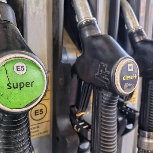 Carburanti, nuovo record sul prezzo del gasolio. Diesel verso i 2,34 euro al litro