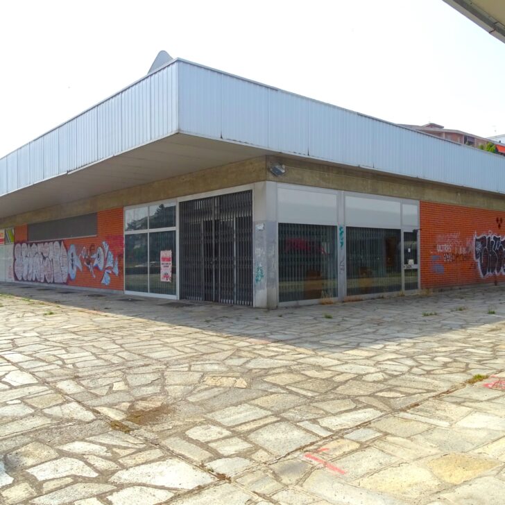 Il centro Dea potrà rinascere: stabili chiusi da tempo ora ufficialmente sul mercato