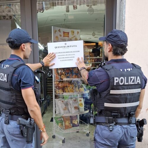 Alcolici venduti a giovanissimi. A Pavia minimarket chiuso per dieci giorni