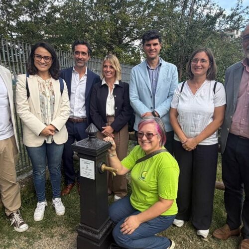 Una nuova fontana nel parco davanti alla scuola Morando e all’asilo Mary Poppins di Alessandria