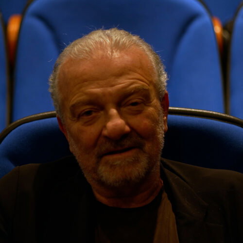 Da martedì al cinema il film “Dio ride” di Giovanni Veronesi: “Ispirato anche da Il nome della rosa”