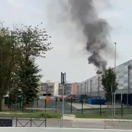 Incendio di un capannone in zona D3 ad Alessandria: prosegue il lavoro dei Vigili del Fuoco