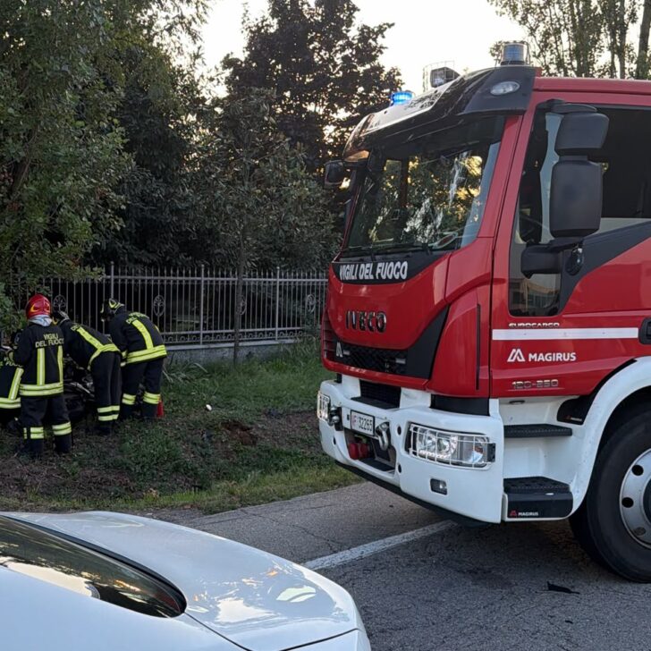Incidente tra un’auto e una moto sulla strada statale a Spinetta: lunghe code