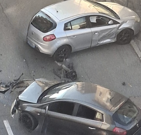 Incidente tra due auto in via Maggioli ad Alessandria