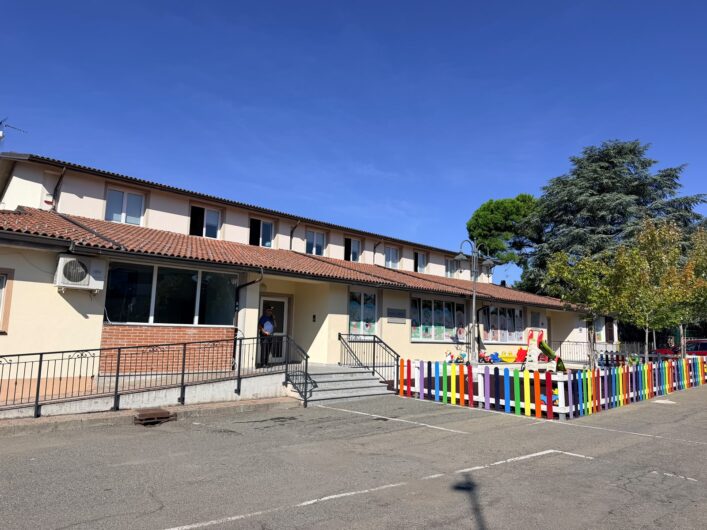 Via all’anno scolastico: l’assessore regionale Bussalino a Mornese, il Comune colpito dagli incendi boschivi
