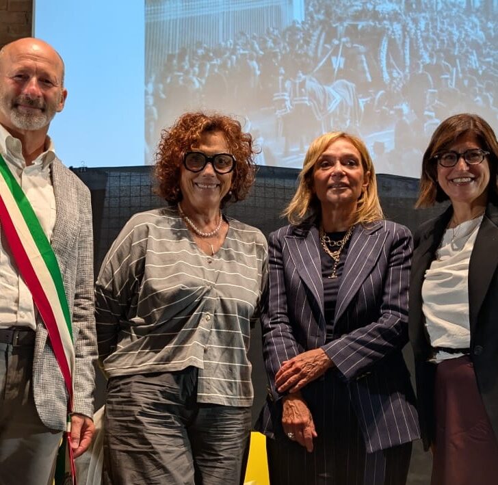 Libri e cammini fanno comunità: successo per la seconda edizione de “La Piazza di Pecetto”