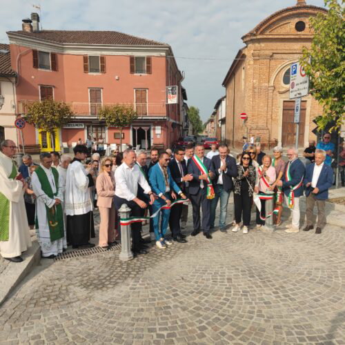 A Quargnento inaugurata piazza 1° maggio dopo i lavori di riqualificazione