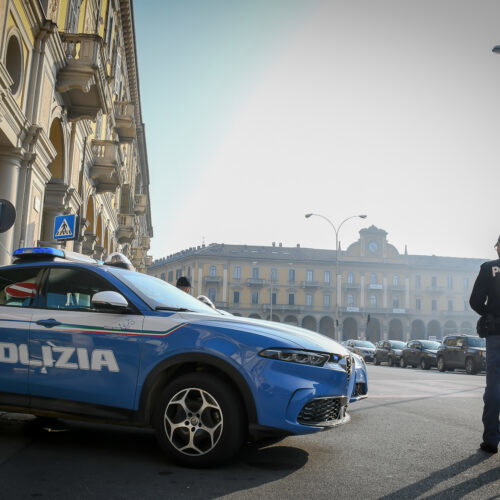 Minacce e violenze per costringerli a rinunciare a un subappalto e ottenere 450 mila euro: tre in carcere