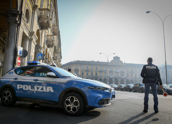 Minacce e violenze per costringerli a rinunciare a un subappalto e ottenere 450 mila euro: tre in carcere