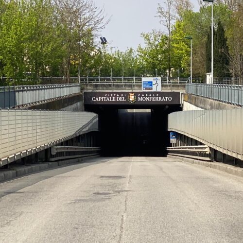 Lavori nel sottopasso di corso Valentino a Casale. Chiusura e deviazioni mercoledì 23 settembre