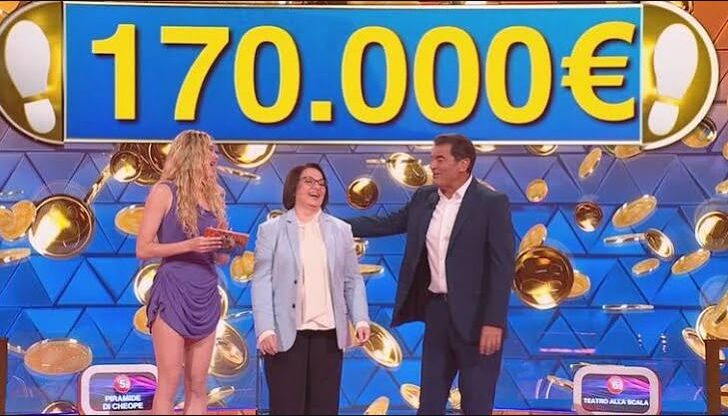 “Caduta Libera”, Sara fa il colpaccio: la prof alessandrina vince 170 mila euro
