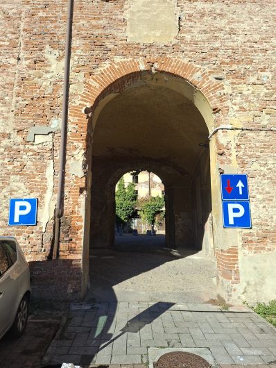 A Casale Monferrato apre il nuovo parcheggio alla ex Caserma Mameli con 26 posti gratuiti