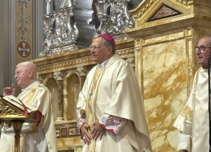 Il vescovo Gallese saluta Alessandria dopo 14 anni: “Porto con me tante storie bellissime”