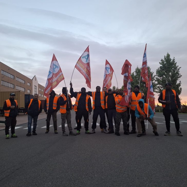 Aosom di Belgioioso, lavoratori Maxilog in sciopero
