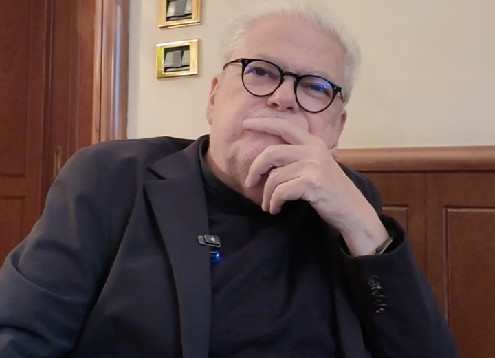 Roberto Andò: “Fellini e Rosi opposti, Pirandello oggi vedrebbe il trionfo della menzogna”