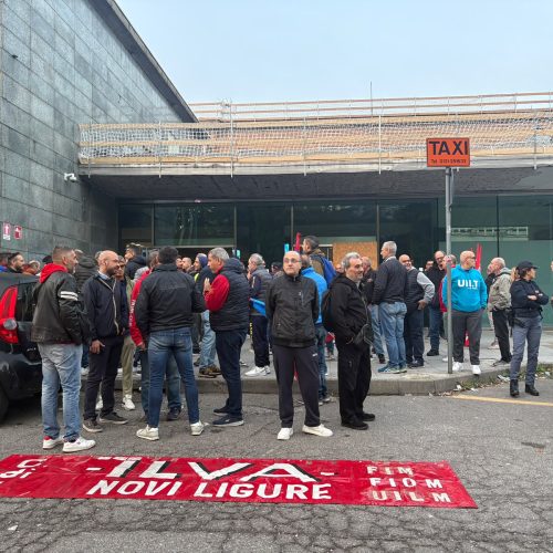 Ex Ilva, la mobilitazione supera i cancelli dello stabilimento novese e arriva ad Alessandria