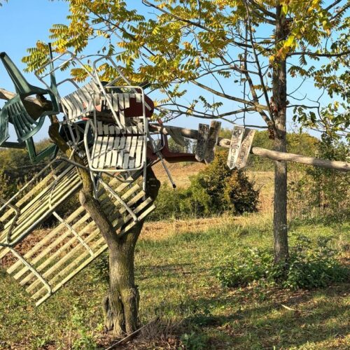 A Rivarone atti vandalici nell’area panoramica il “Cornicione”