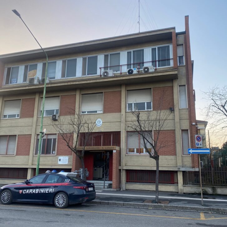 Notte di terrore per la vittima di uno stalker: lui rompe finestra ed entra in casa
