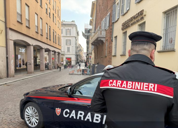 Cambia istituto ma i bulli lo perseguitano ogni mattina davanti alla nuova scuola: 7 denunciati