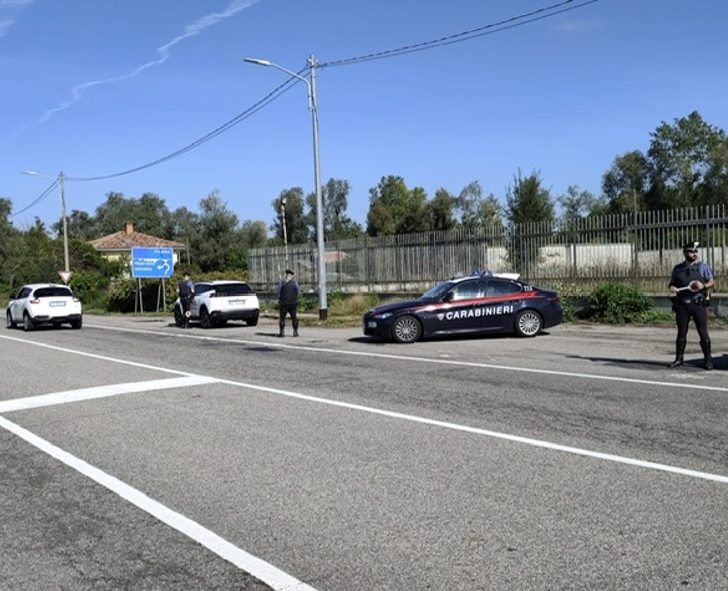 Controlli dei Carabinieri di Vigevano durante la festa patronale: oltre 300 persone identificate e tre denunciati