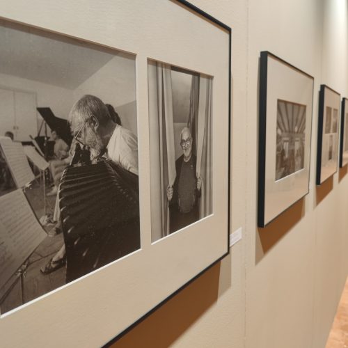 Gianni e il jazz: all’ex chiesa di San Francesco la mostra fotografica su Coscia e altre storie