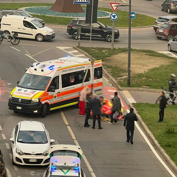 Ragazzina di 12 anni investita: portata in codice giallo all’Infantile
