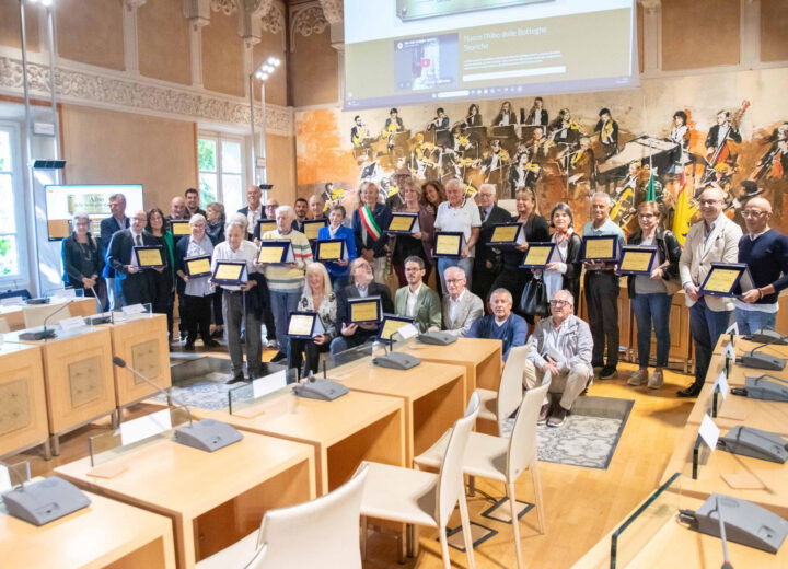 Acqui Terme celebra le sue Botteghe Storiche: premiate 20 attività che custodiscono la memoria e l’identità della città